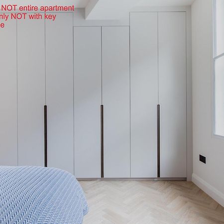 Modern Apartment & Rooms At Charing Cross Londres Exterior foto